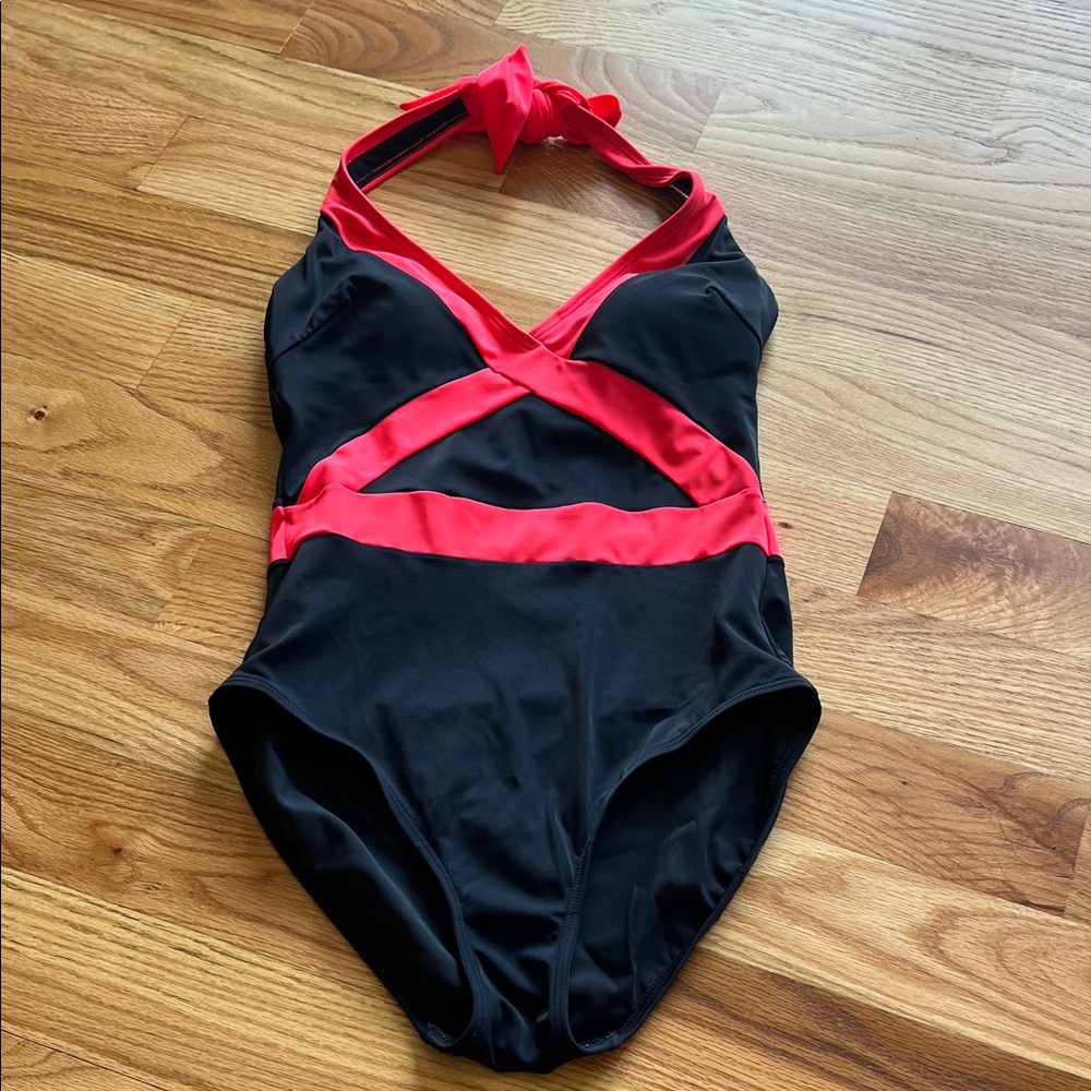 Boden coral and navy women’s One Piece Swimsuit size 8